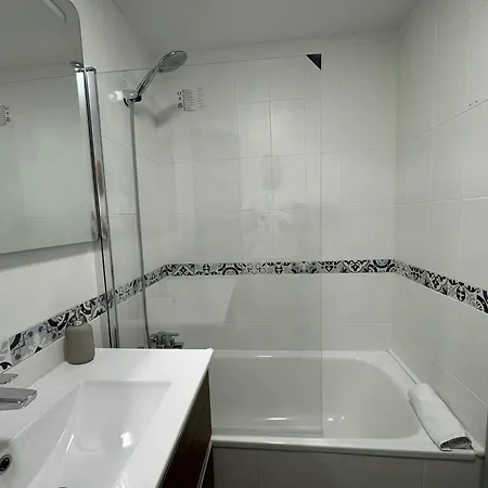 Apartment De Pe A Pa Cambre