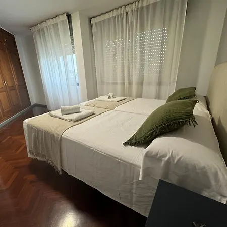 Apartment De Pe A Pa Cambre